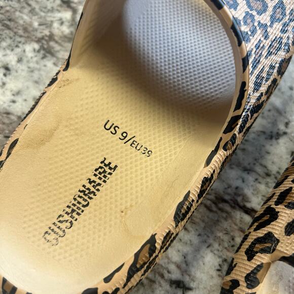 Cushionable Leopard Slide Slip On Rubber Sandals Size 9 - Picture 2 of 2